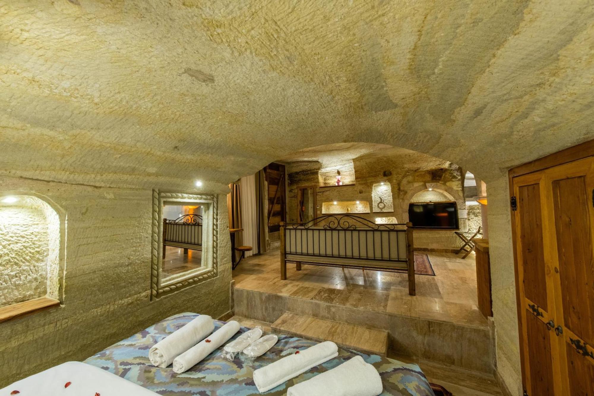 Charming Cave Hotel Göreme Room photo