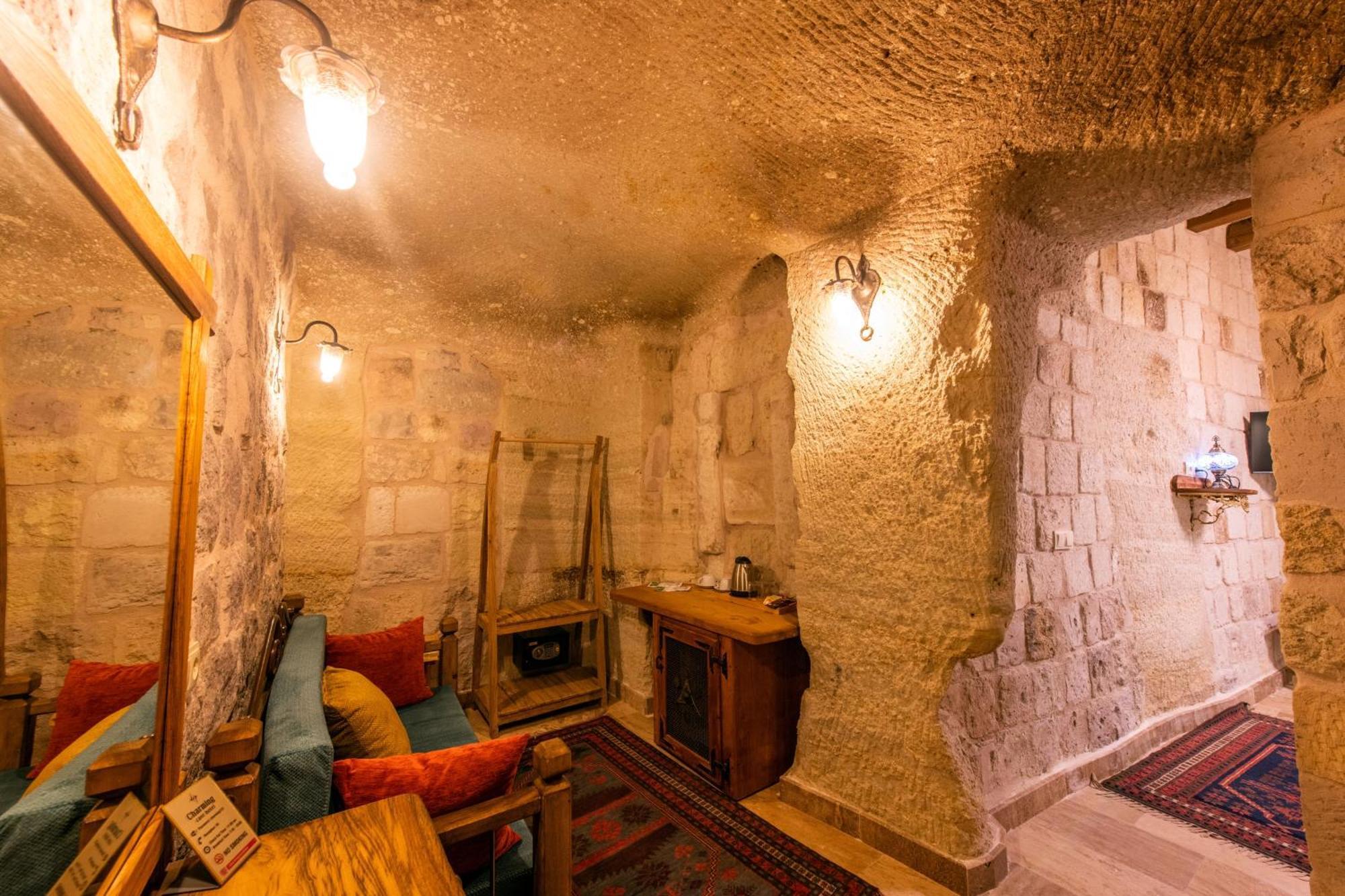 Charming Cave Hotel Göreme Room photo
