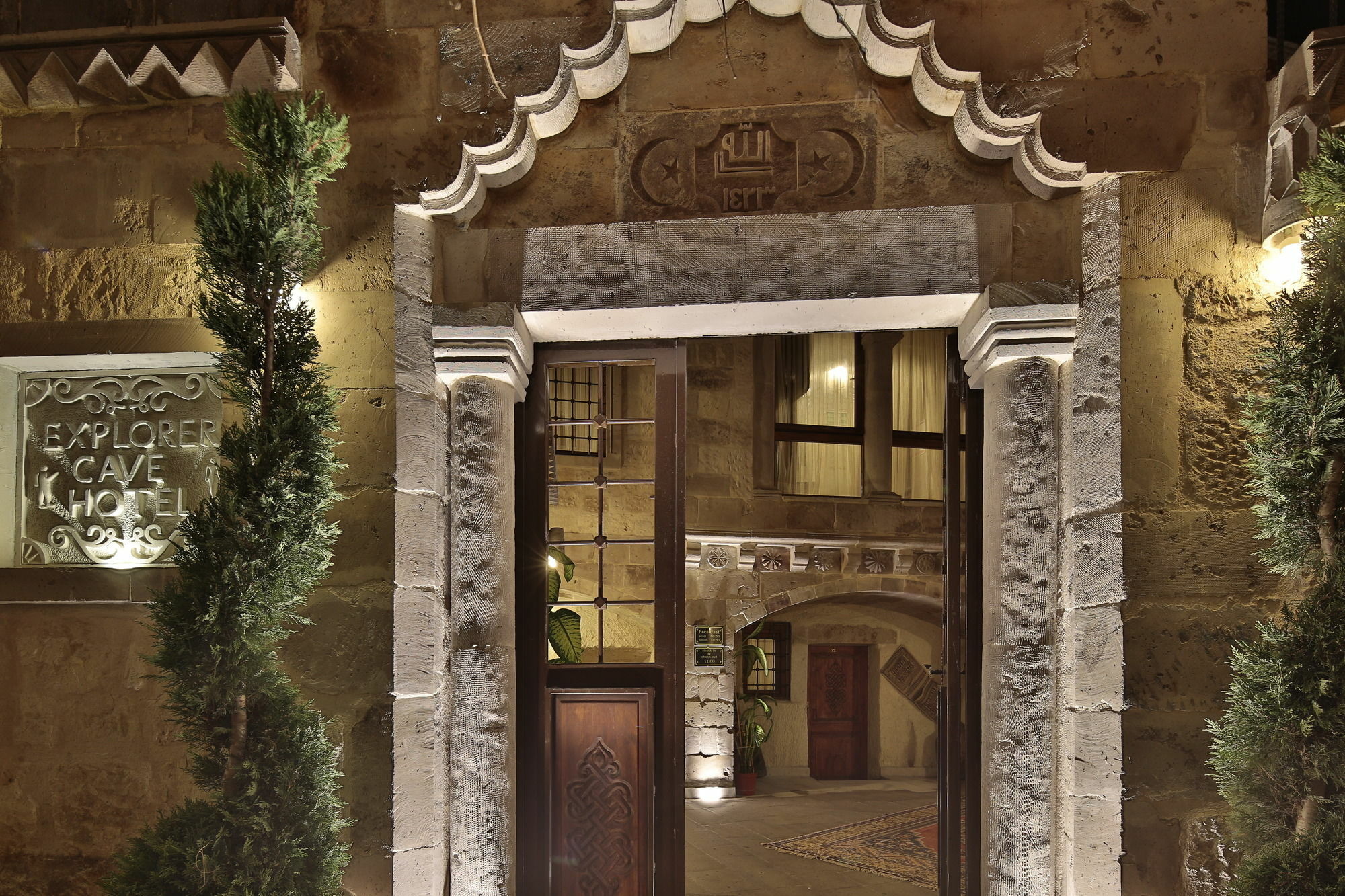 Charming Cave Hotel Göreme Exterior photo